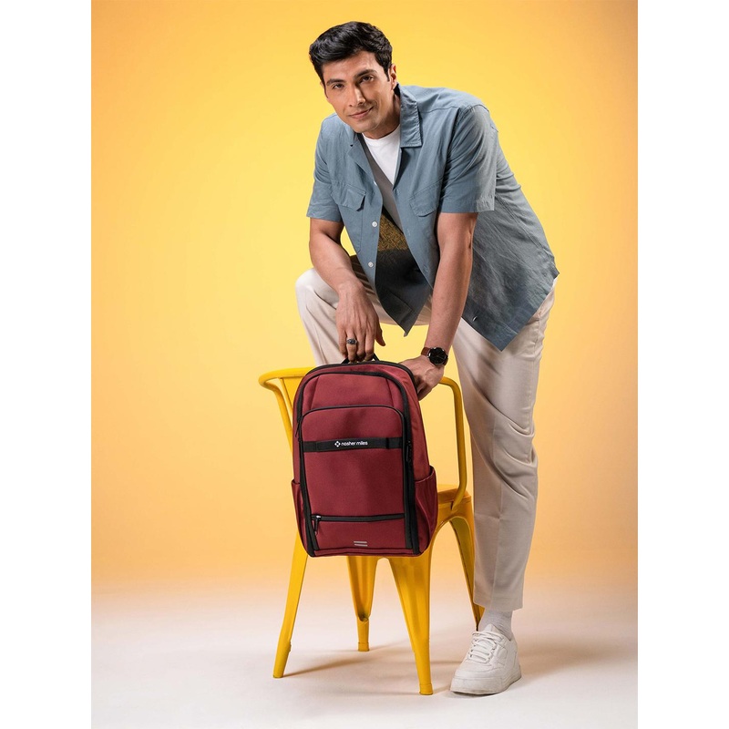 Nasher Miles Unisex Brooklyn 30L Polyester Casual Overnighter Multipurpose Laptop Backpack
