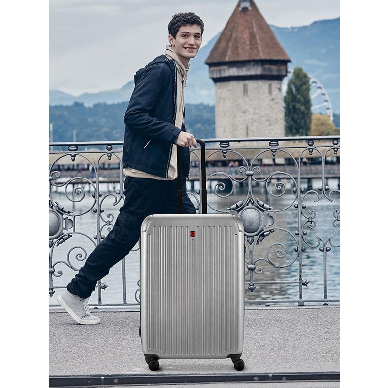 Wenger Flyn Hard-Sided Large Trolley Bag