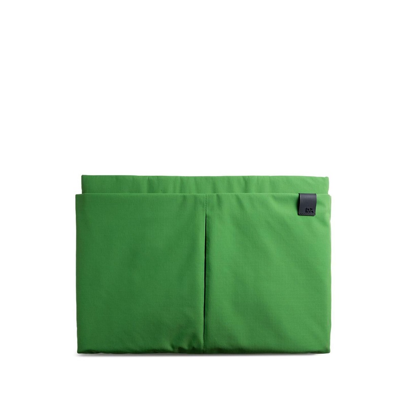 DailyObjects Unisex Seagrass Pivot Laptop Sleeve