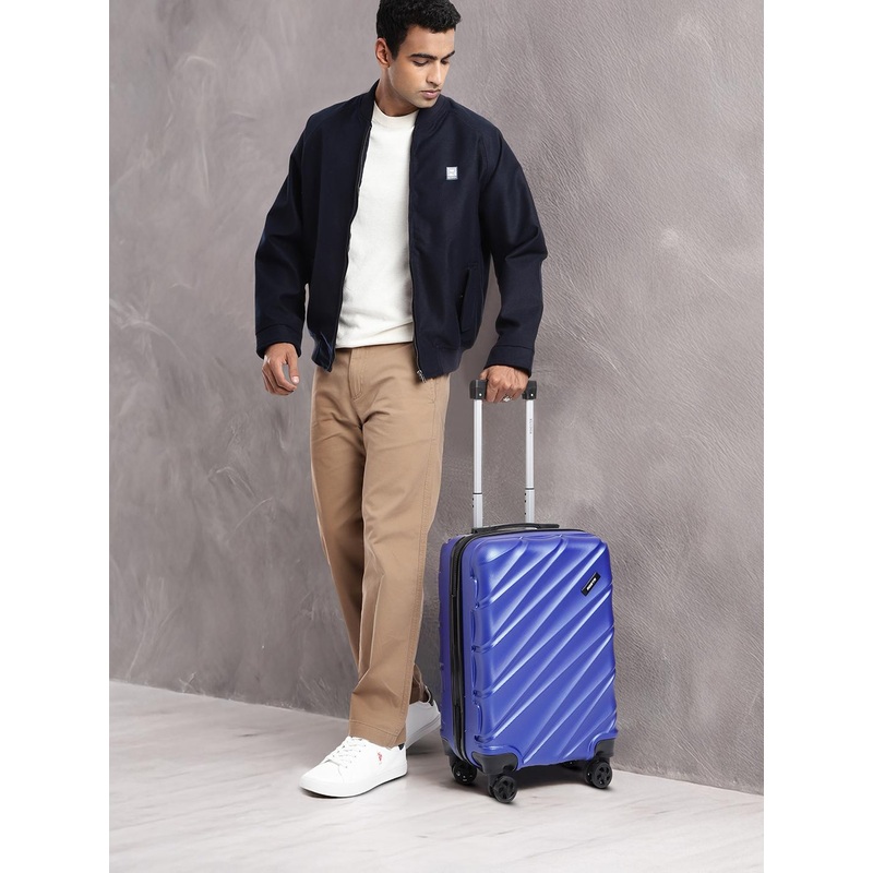 Roadster Unisex Hard Shell Cabin Trolley Suitcase 35.6L