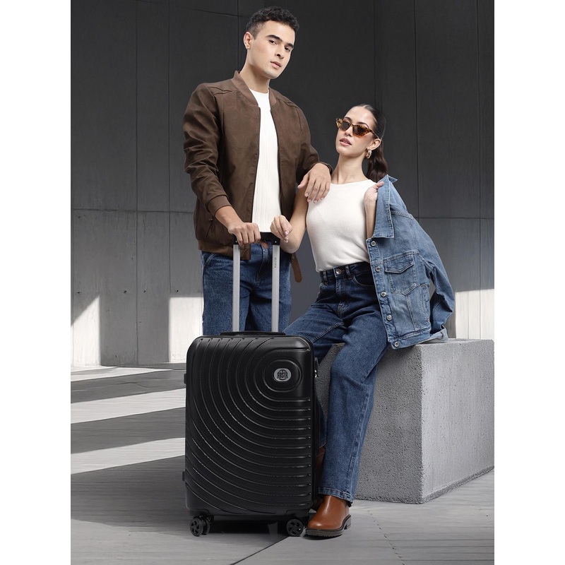 Roadster HRD Textured Medium Suitcase Trolley Bag- 55.7 L