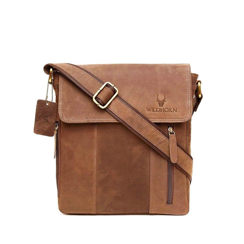 WildHorn Men Leather Textured Messenger Bag