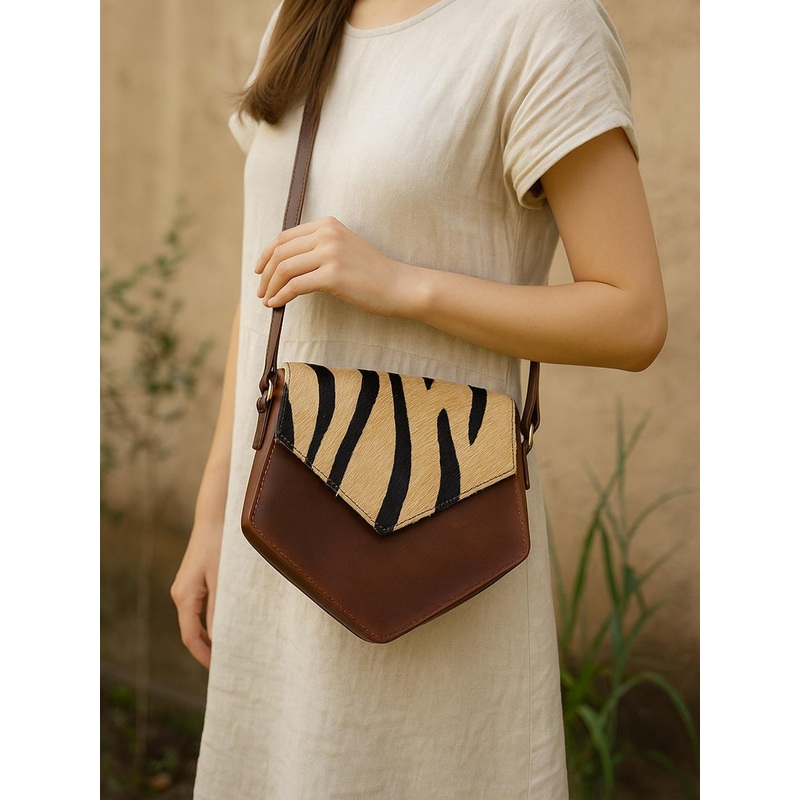 Celtic Unisex Leather Colourblocked Structured Sling Bag