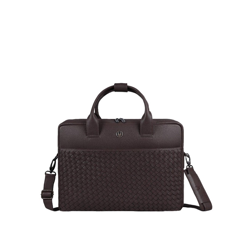 WildHorn Men Textured Leather Laptop Bag