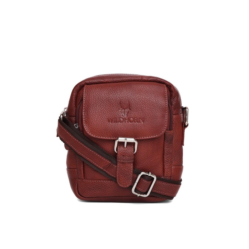 WildHorn Men Maroon Textured Messenger Bag