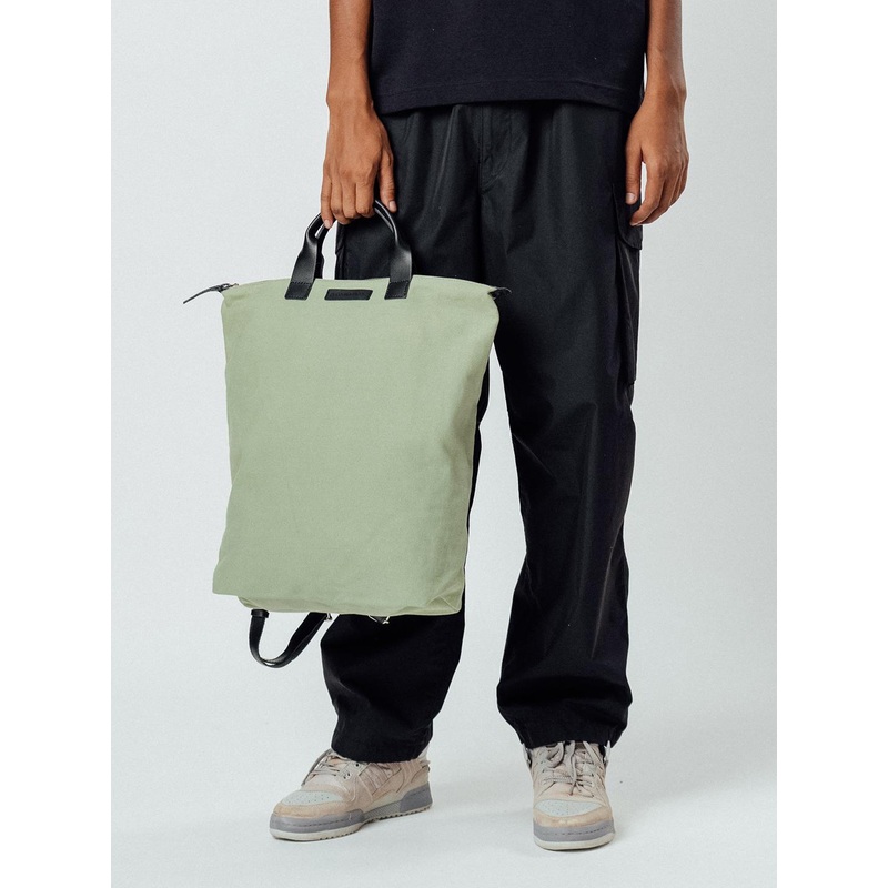 DailyObjects Unisex Compression Straps Non-Padded 15 Inch Laptop Backpack