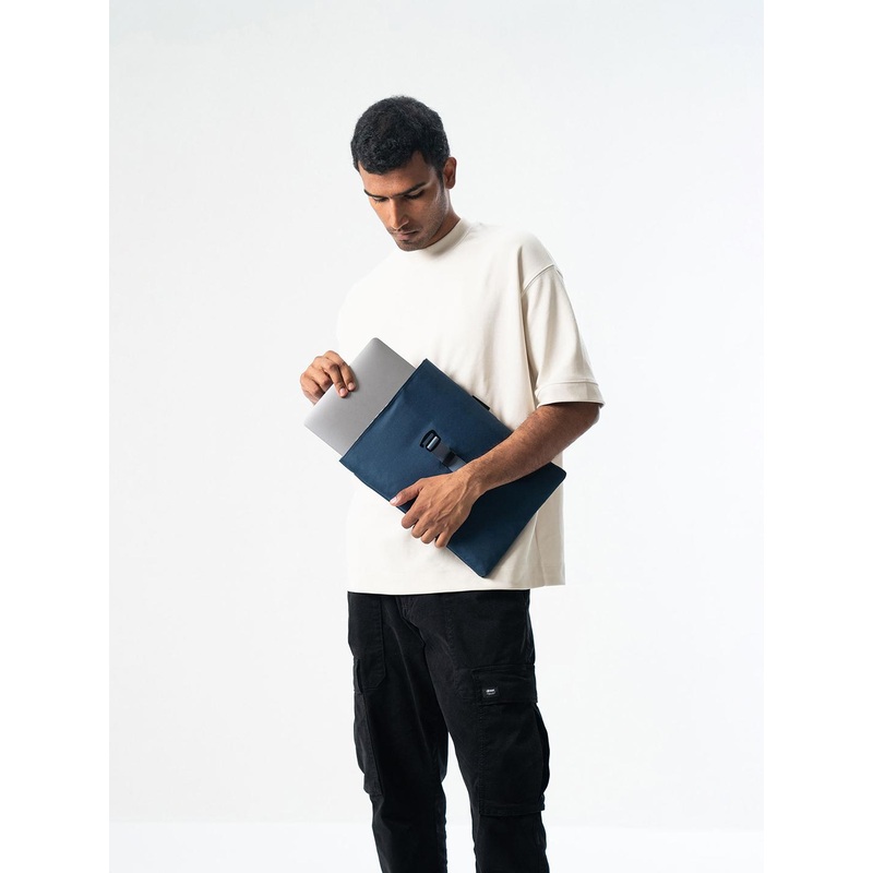 DailyObjects Unisex Deep Sea Savanna Laptop Sleeve