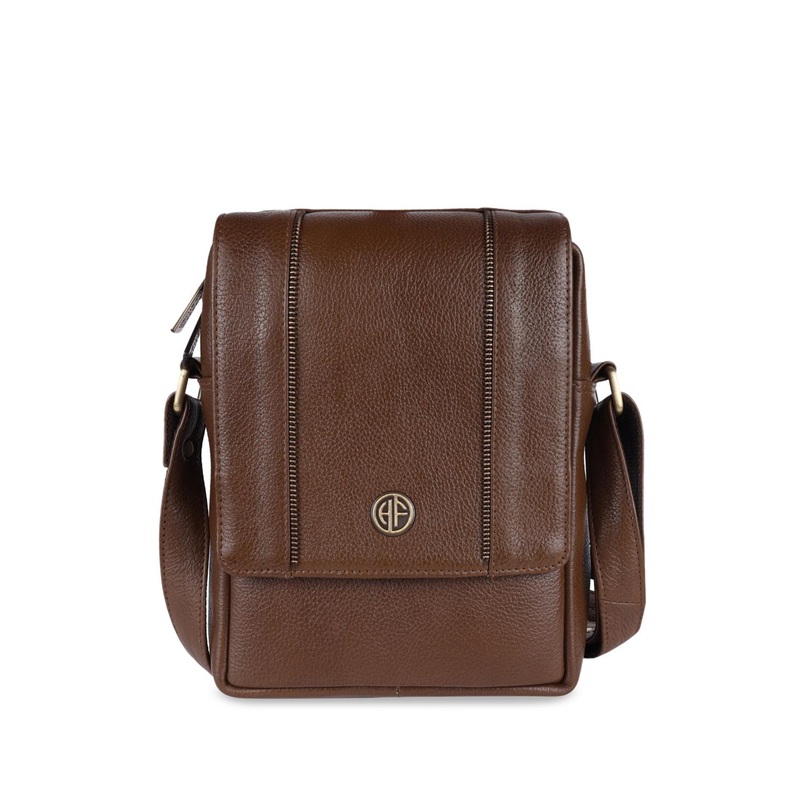 HAMMONDS FLYCATCHER Leather Structured Sling Bag