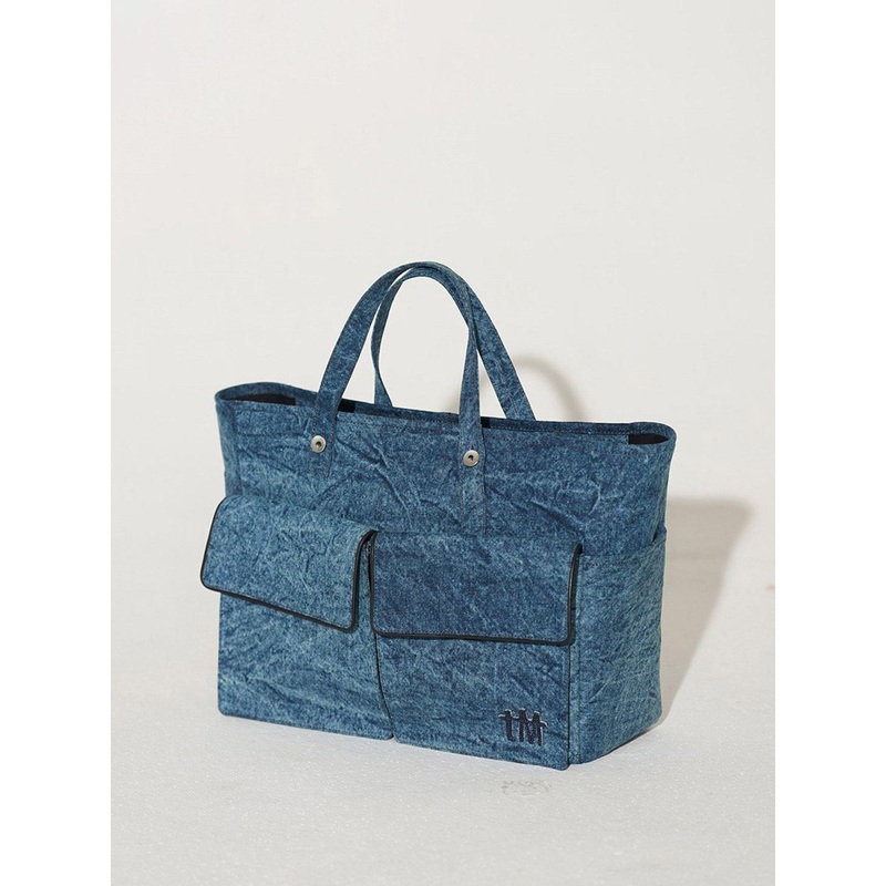 the Misnomer Unisex Textured Oversized Cotton Tote Bag