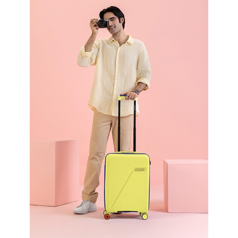 Nasher Miles Montreal Textured Hard-Sided Cabin Trolley Bag