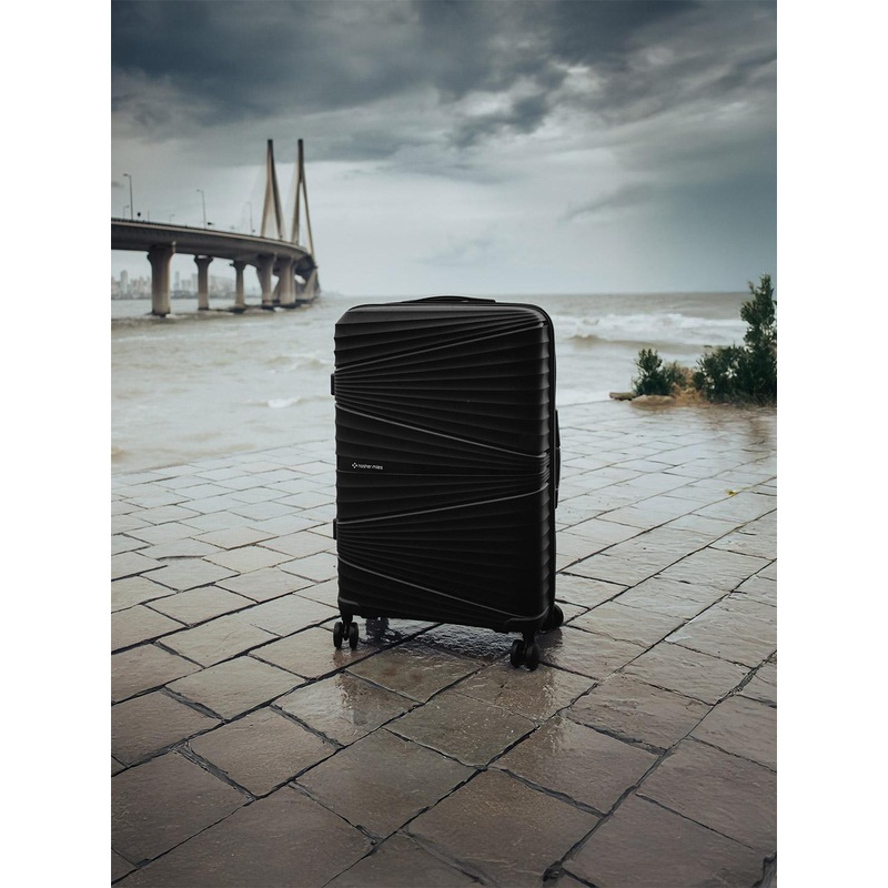 Nasher Miles Mumbai Solid Hard Sided Trolley Bag – 75 cm