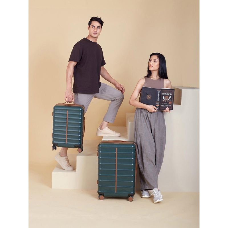 Assembly Premium Set of 2 Cabin and Check-In Trolley Bag – Green – Odyssey 20 & 24 Inches