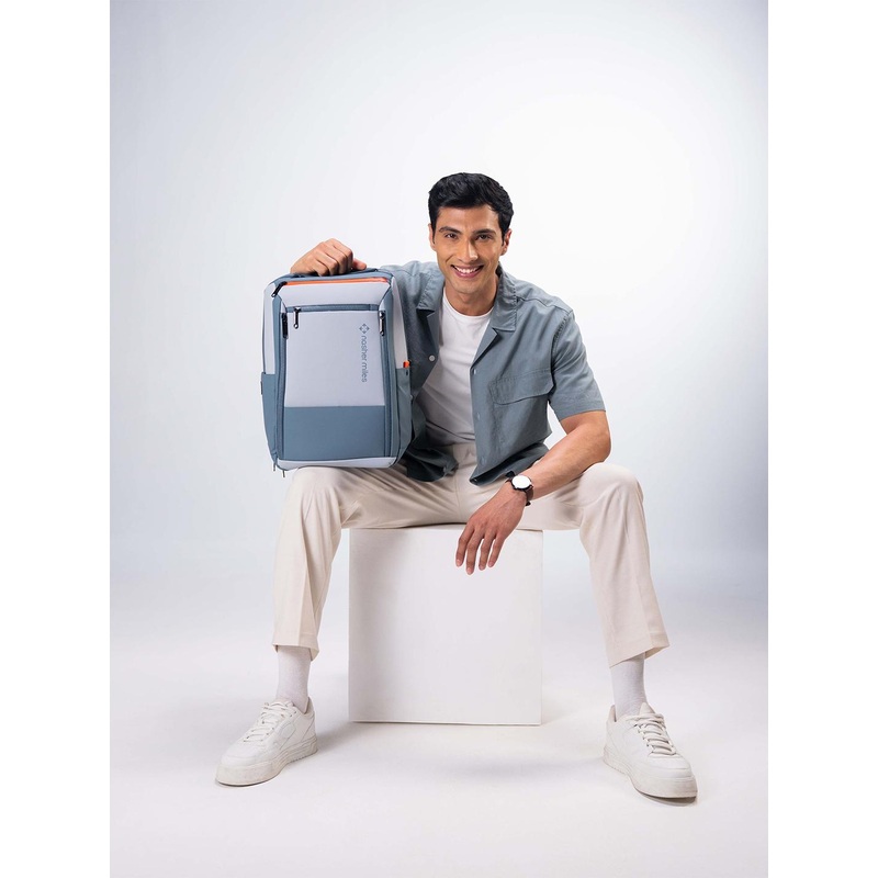 Nasher Miles Williamsburg 35L Polyester Blue Unisex Overnighter Casual Laptop Backpack
