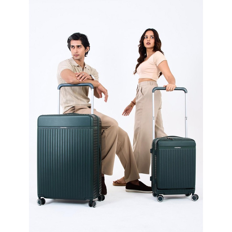 Assembly Premium Set of 2 RoverPro Green Cabin and Check-In Trolley Bag 20 & 28 Inches