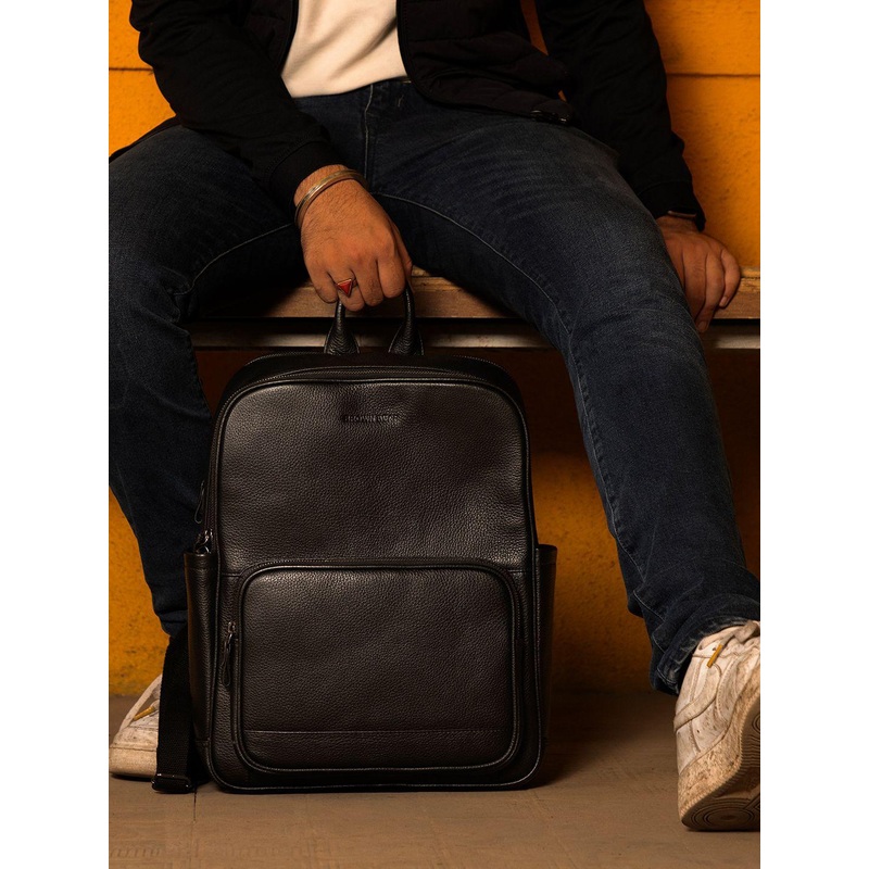 BROWN BEAR Unisex Leather Backpack