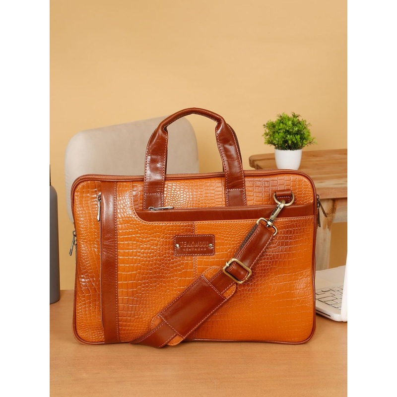 Teakwood Leathers Unisex Textured Leather Laptop Bag