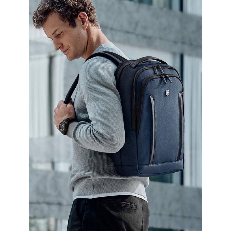 Victorinox Unisex Padded Backpack