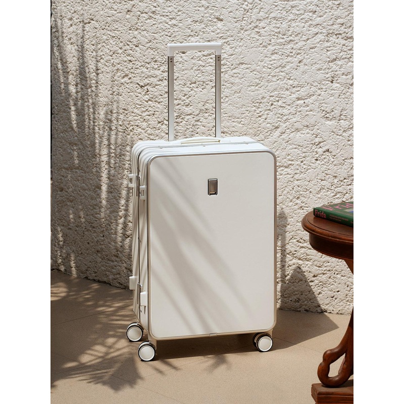SWISS MILITARY Lorenzo Theft-Proof Hard-Sided Medium Trolley Suitcase