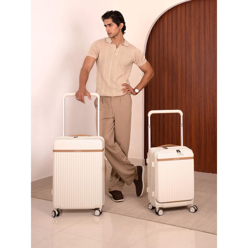 Assembly Rover Pro White Set of 2 Premium Trolley Luggages 20 & 24 Inches