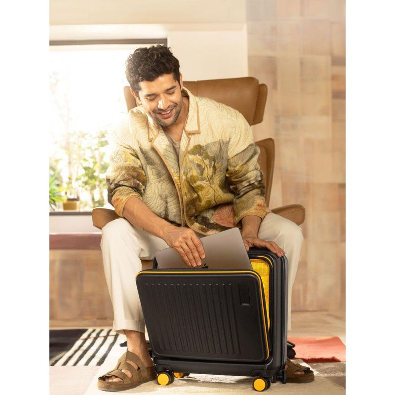 MOKOBARA The Transit Cabin Overnighter Textured Suitcase