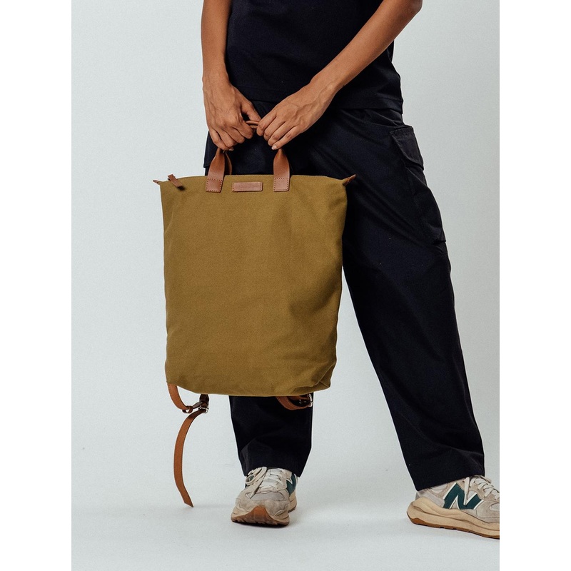 DailyObjects Unisex Green & Brown Pilot Backpack