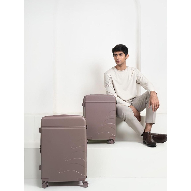 Assembly Brown Set Of 2 Expandable Hard-Sided Trolley Suitcases  20 & 24 inches