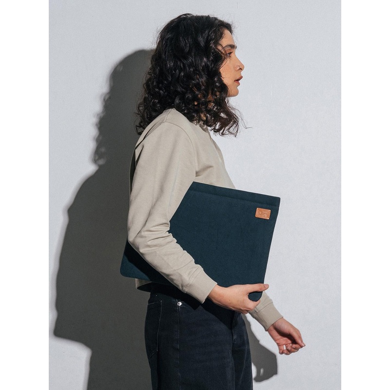 DailyObjects Unisex Midnight Blue Skipper Sleeve Small For iPads\u002FTablet 28cm