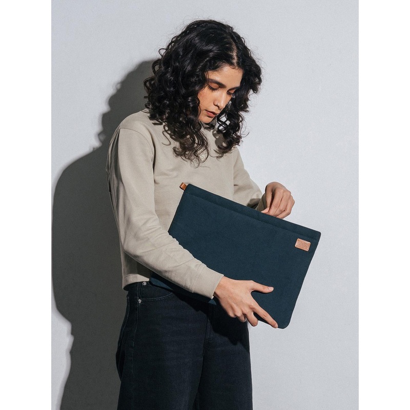 DailyObjects Unisex Midnight Blue Skipper Sleeve XL For MacBook\u002FLaptop upto 40.64cm