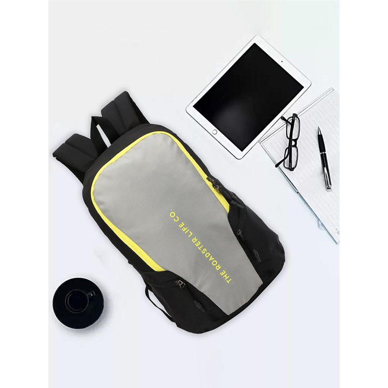 Roadster Unisex Black Backpacks 20 L