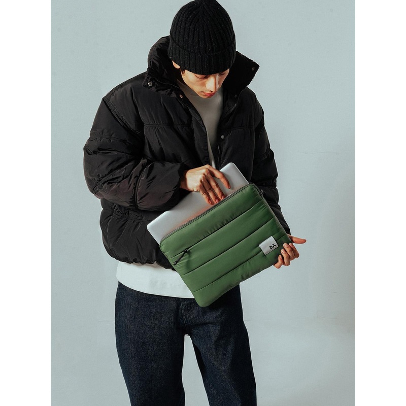 DailyObjects Unisex Pine Stria Laptop Sleeve – Large