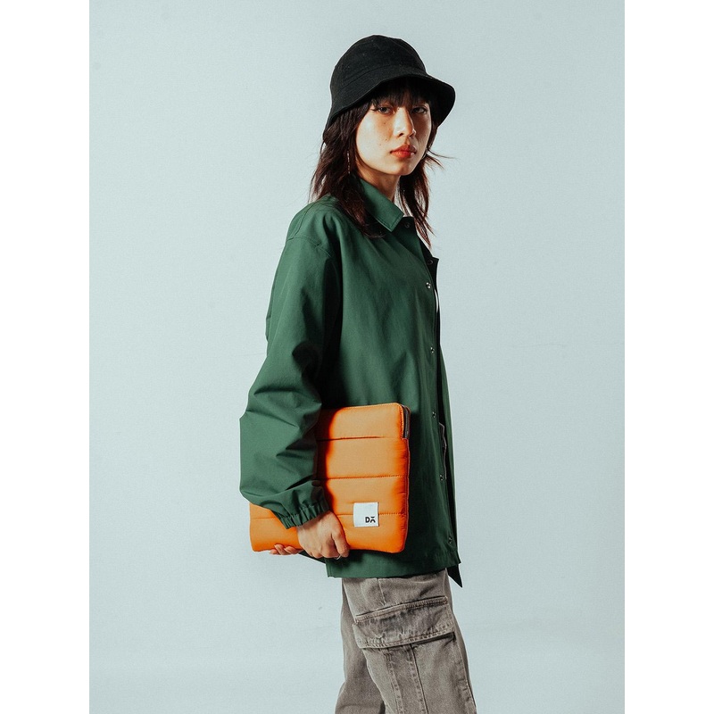DailyObjects Unisex Tangerine Stria Laptop Sleeve – Medium