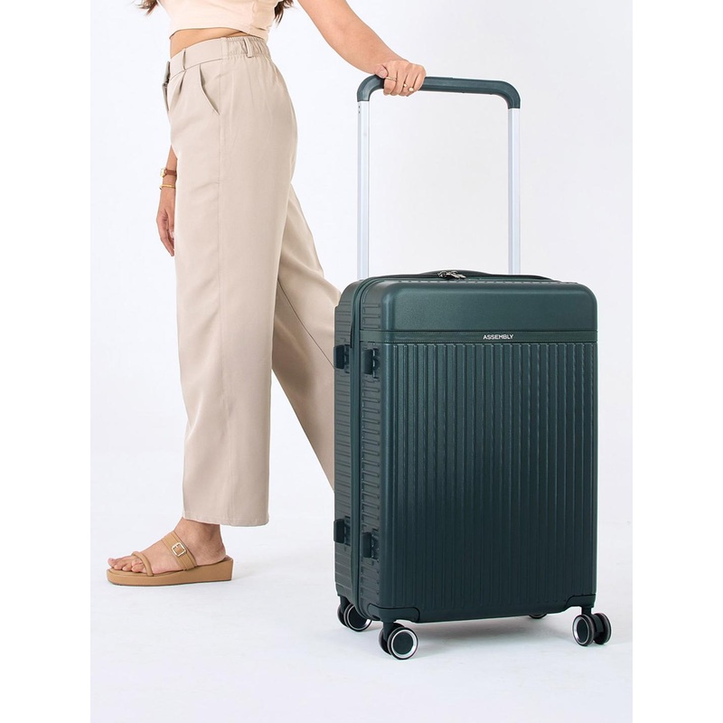 Assembly Rover Green Premium Check In Trolley Bag – 24 Inches