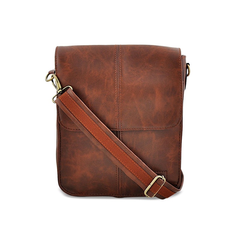 yelloe Men Brown Messenger Bag
