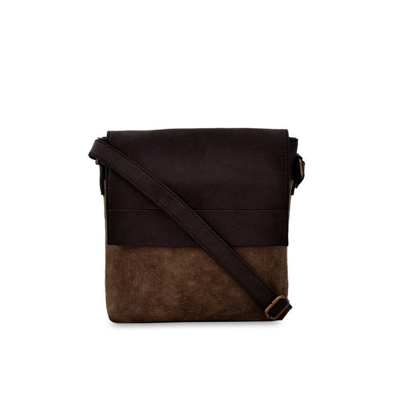 yelloe Men Brown Solid Messenger Bag