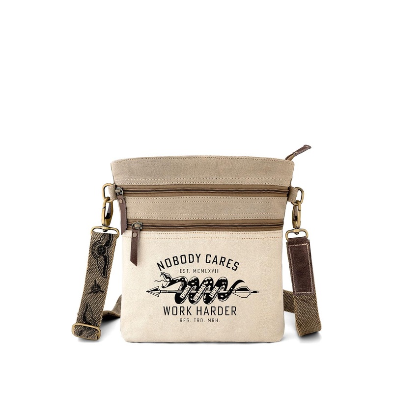 Goatter Men Printed Messenger Bag