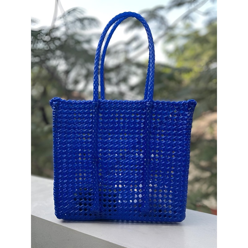 MAATIR DESIGNS Textured Tote Bag