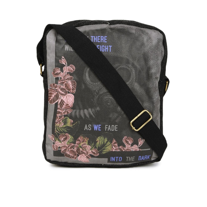 SPYKAR Men Black Printed Messenger Bag