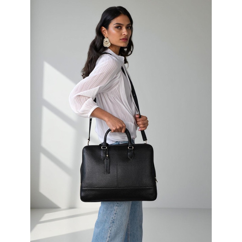 Mast & Harbour Structured Shoulder Bag
