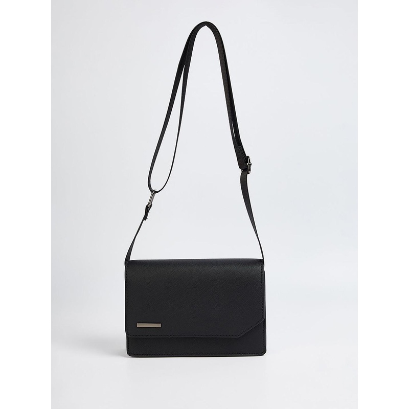 max Structured Satchel