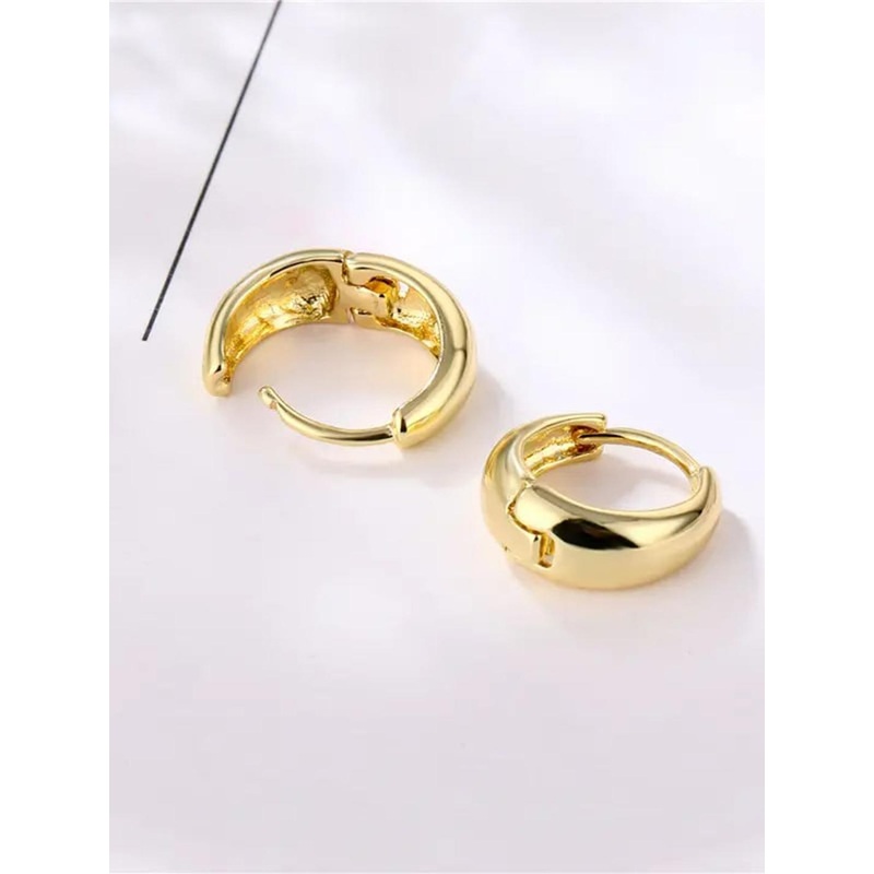 KARISHMA KREATIONS Gold-Plated Classic Hoop Earrings
