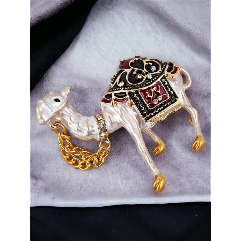 LUCKY JEWELLERY Unisex Gold Plated Camel Brooch