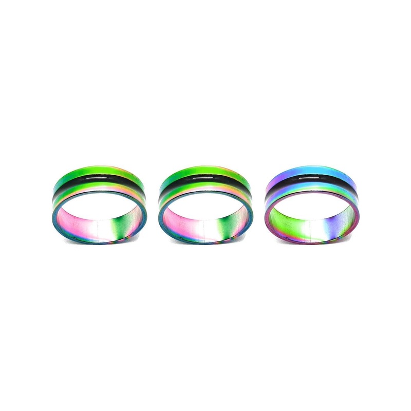 Dynamic Retail Global Alloy Ring ()