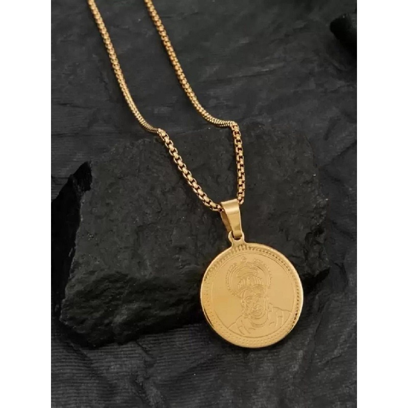 SZN Gold-Plated Circular Shaped Pendants With Chains