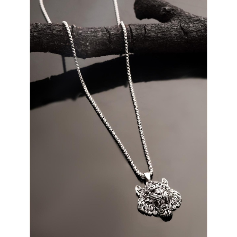The Roadster Lifestyle Co. Men Animal Shaped Pendants With Chains