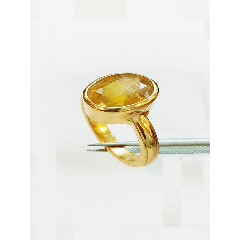 RAVIOUR LIFESTYLE 6.25 Ratti Yellow Sapphire Studded Finger Ring