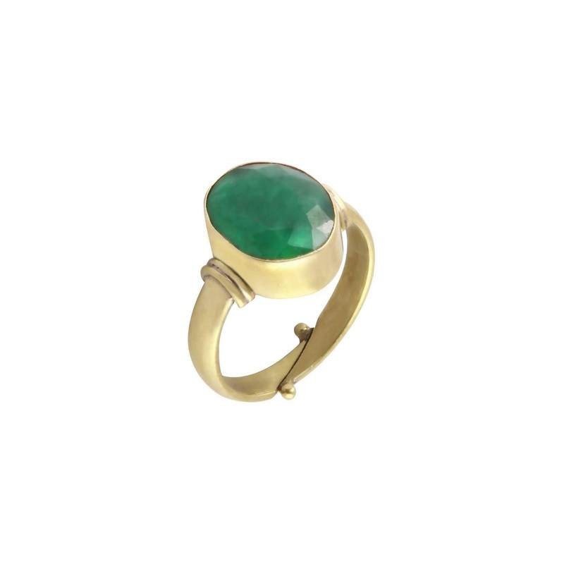 RAVIOUR LIFESTYLE Emerald Stone Studded Adjustable Finger Ring