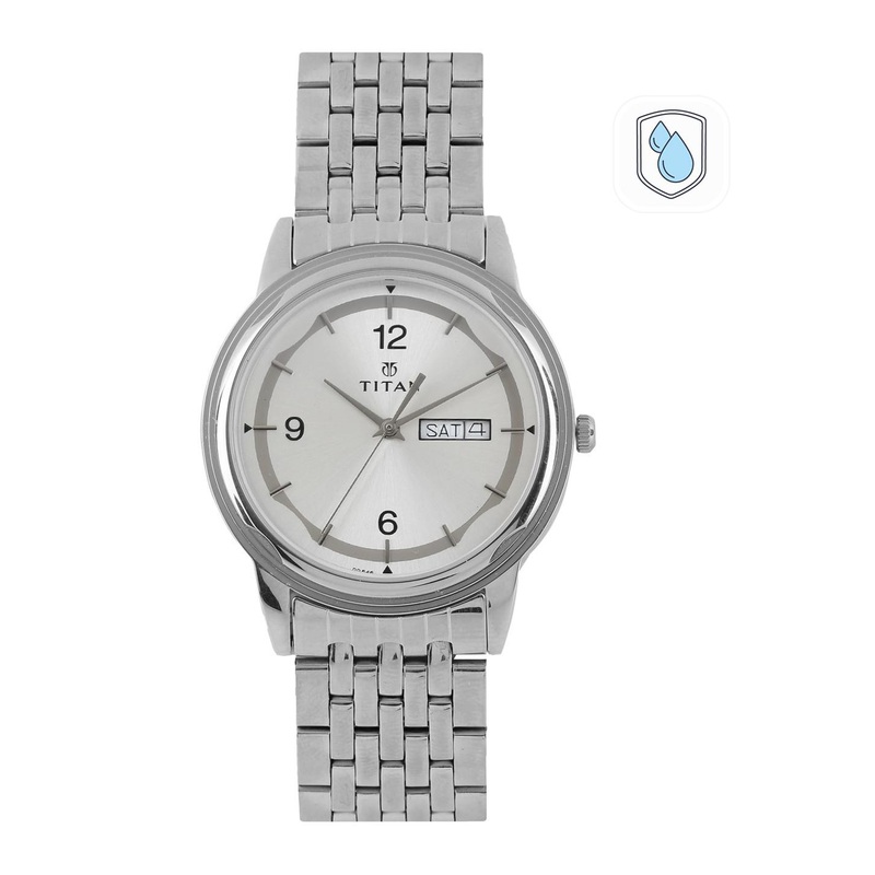 Titan Men Sliver-Toned Dial Watch NH1638SM01