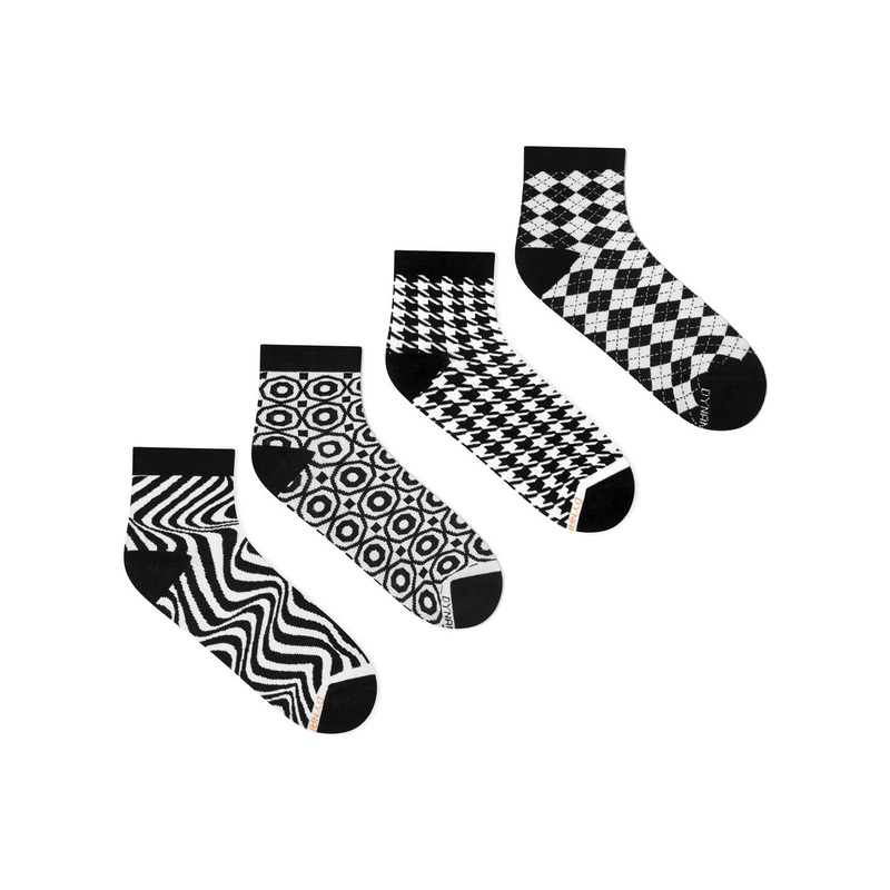 Dynamocks Unisex Pack of 4 Black & White Patterned Ankle-Length Socks