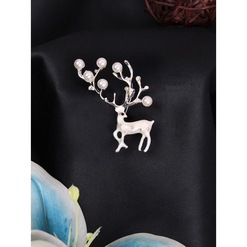 Kavove Men Beaded Deer Statement Brooch