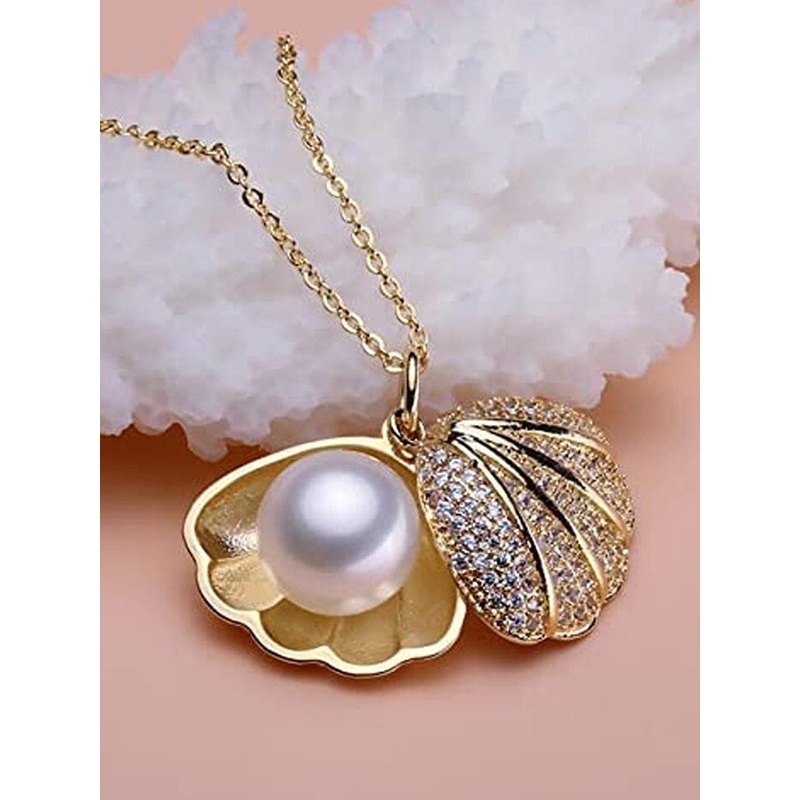 Lila Unisex Stainless Steel Sea Shell Locket Pendant With Chain